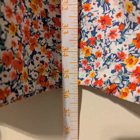 Old Navy floral dress with crew neck and back cutout - Picture 6 of 7